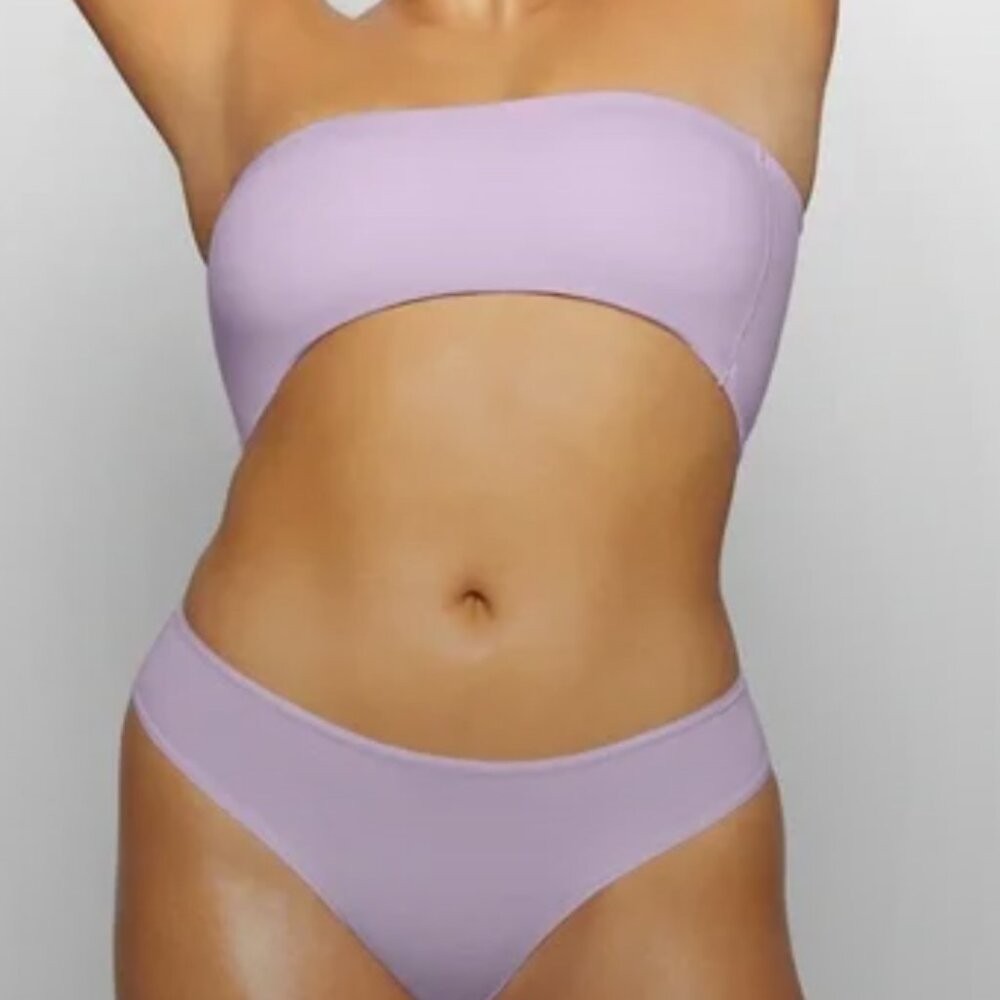 Skims Fits Everybody Bandeau Bra ONLY in Iris Mica Size Small new w/o tags RARE
